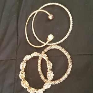 4pc Bangle Set /Free w/ purchase of$30+